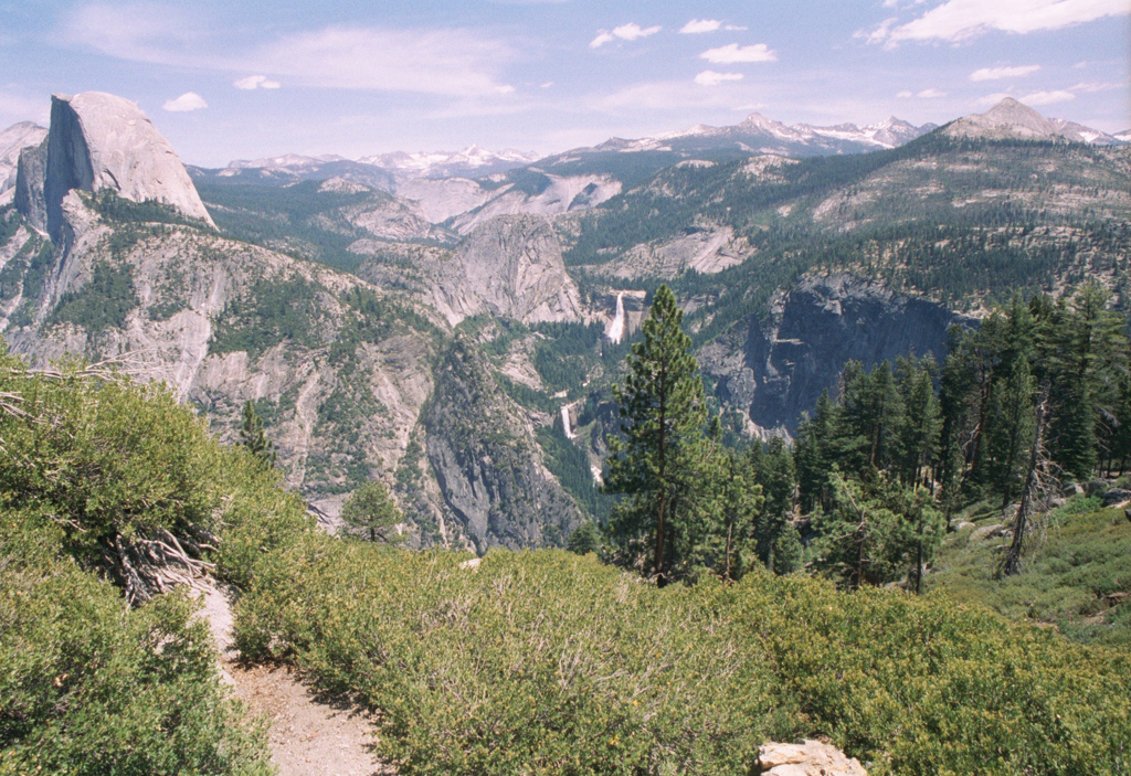 20010530b_Yosemite_-_Glacier_Point_-_Vernal_and_Nevada_Falls_023_21